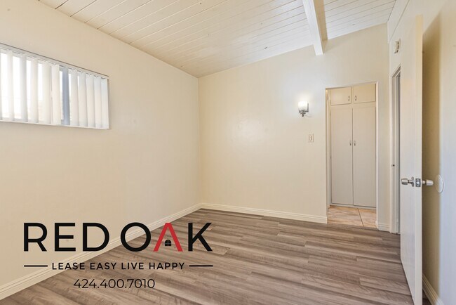 Building Photo - 515 Stewart Dr