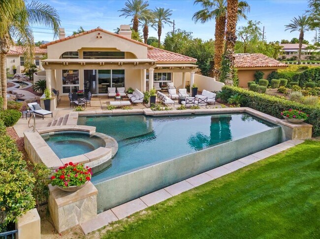 Building Photo - 79910 Mission Dr E