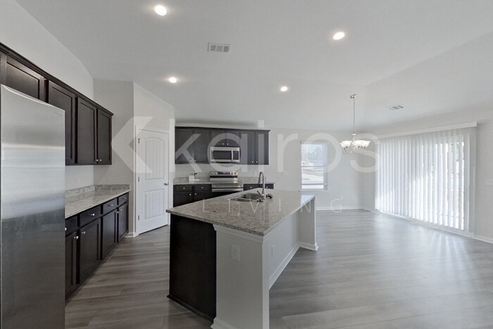 Building Photo - 109 Bluff Rd