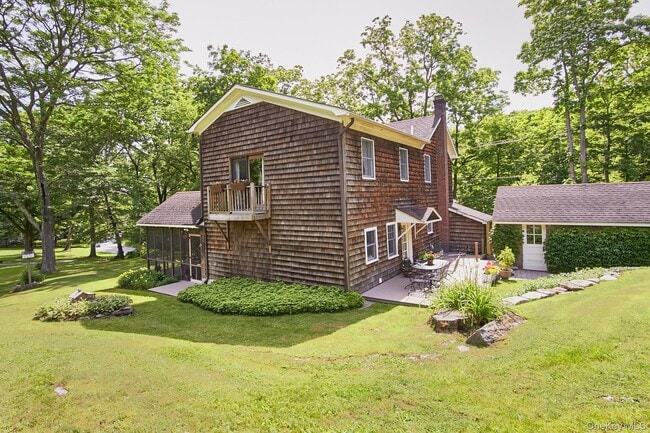 Building Photo - 9 Iron Forge Rd