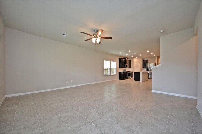 Building Photo - 1015 Modesto Dr