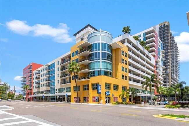 Primary Photo - 1208 E Kennedy Blvd