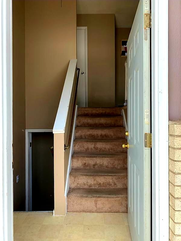 Building Photo - 825 Gallup Rd