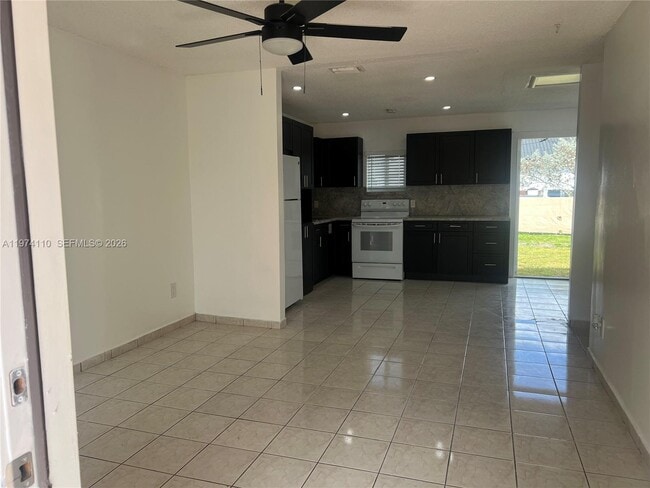 Building Photo - 21321 SW 99th Ct