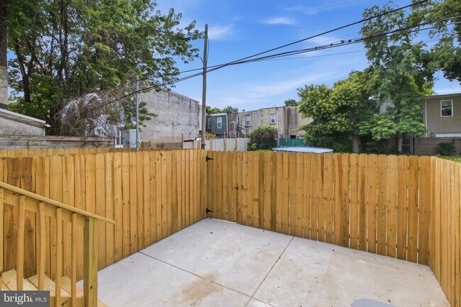 Building Photo - 2237 N 16th St