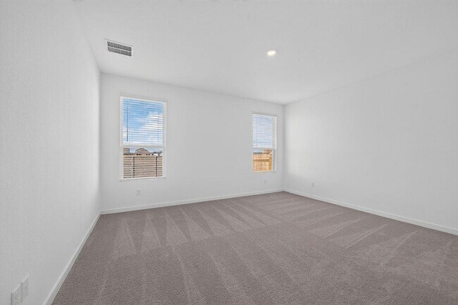 Building Photo - 328 Rockies Rd