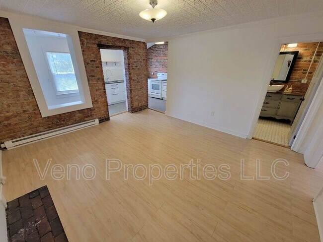 Building Photo - 3 Ashland Pl