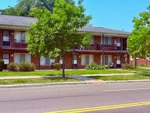 Building Photo - 4535 Cadieux Rd
