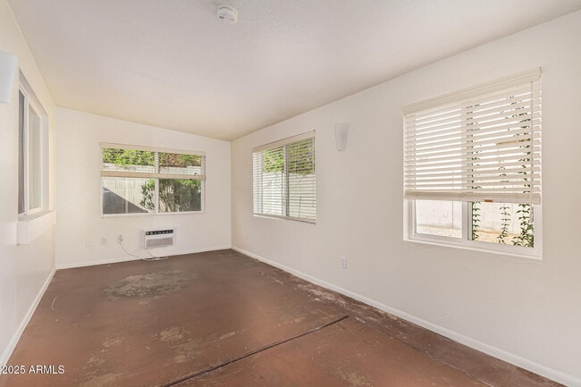 Building Photo - 6912 E Monterey Way