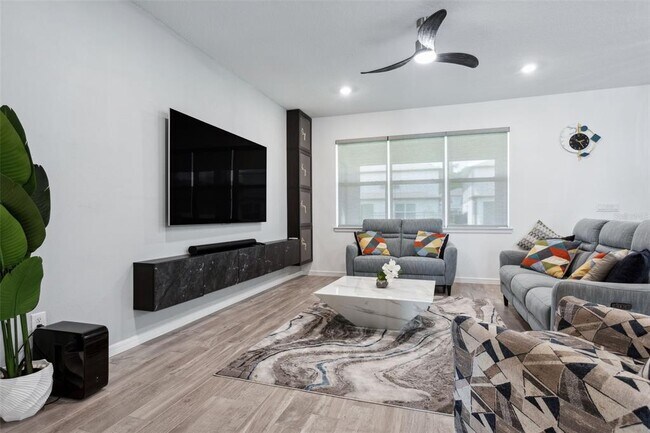 Building Photo - 17801 Wind Chime Row