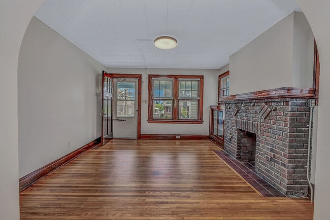 Building Photo - 5115 Imwalle Ave