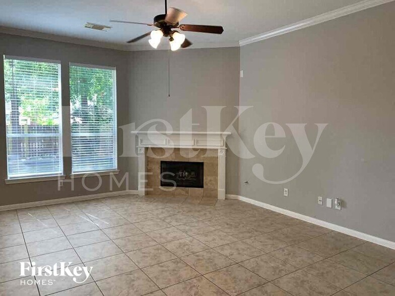 Building Photo - 66 N Planchard Cir