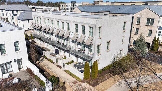 Building Photo - 357 S Esplanade