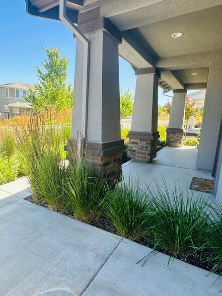 Building Photo - 361 Vinterra Ct