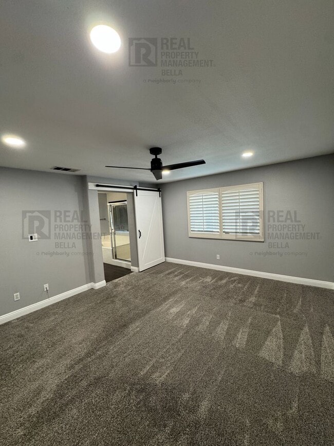 Building Photo - 23694 Canyon Heights Dr