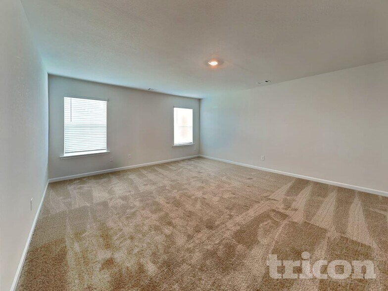 Building Photo - 1250 Fendt Dr