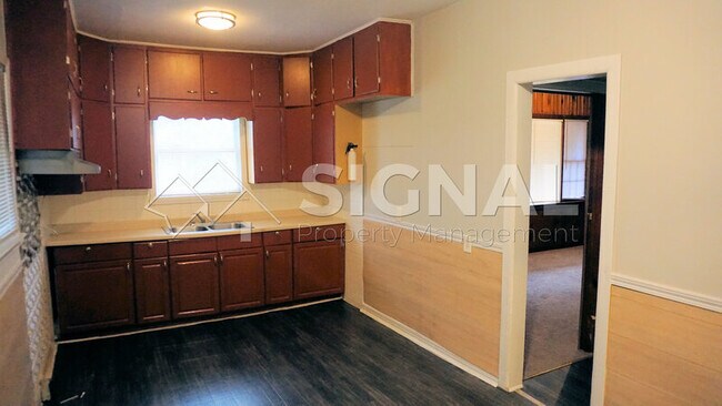 Building Photo - 7230 4th Ave S