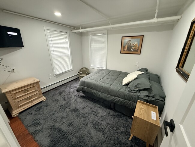 Building Photo - 8 N Nashville Ave