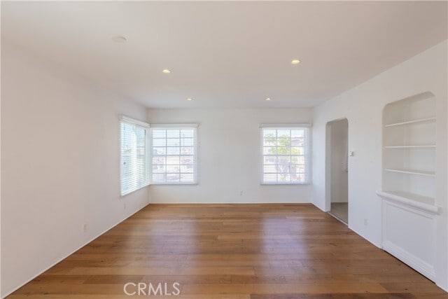 Building Photo - 3030 Manhattan Ave