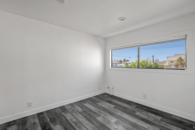 Building Photo - 215 N Fickett St