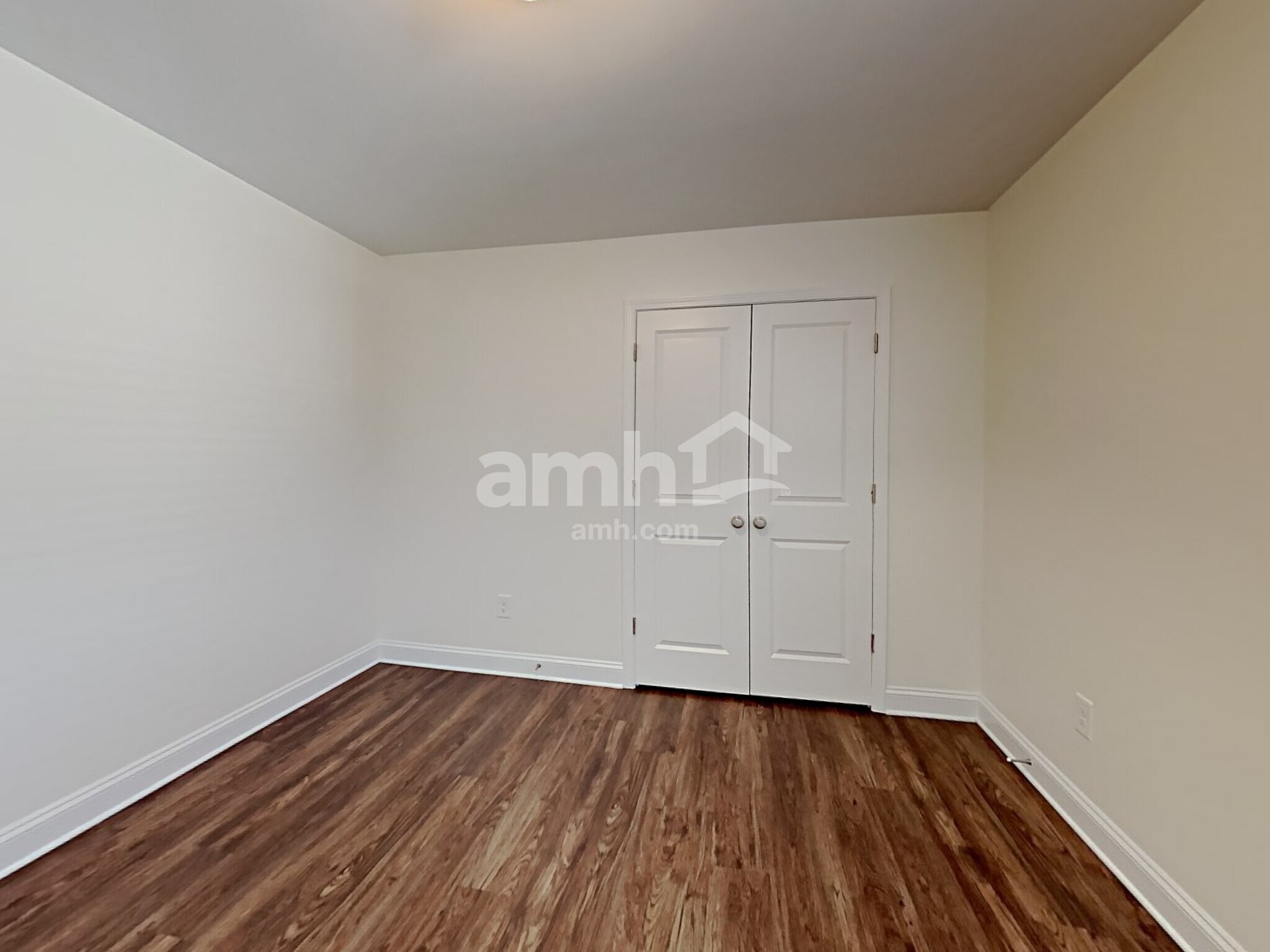 Building Photo - 1113 Bentley Pl