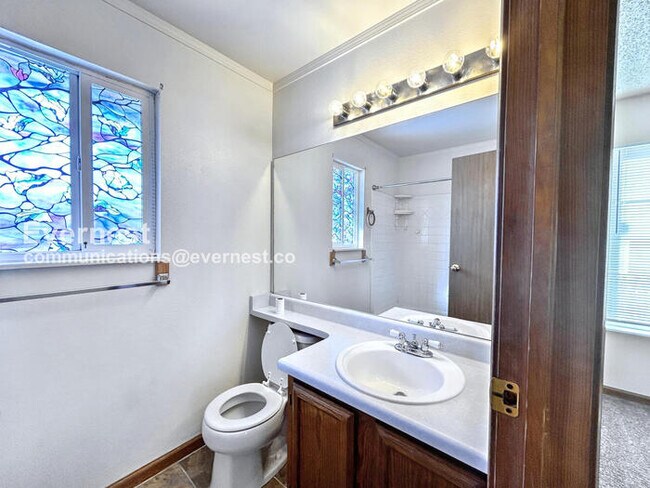 Building Photo - 615 Seawell Dr