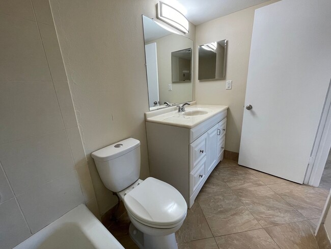 Building Photo - ANNUAL RENTAL - POINCIANA - 1 BED/1 BATH