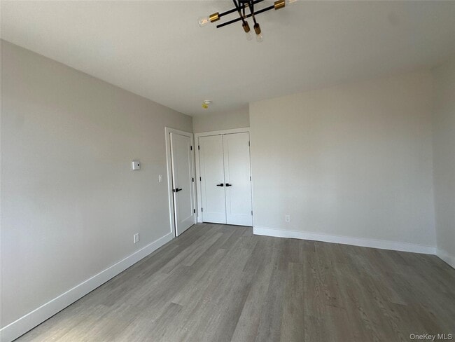 Building Photo - 1445 Burlingham Rd