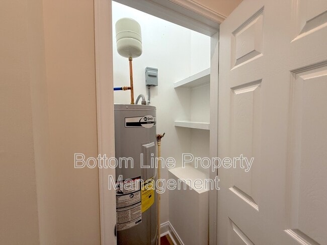 Building Photo - 1112 Pegram St
