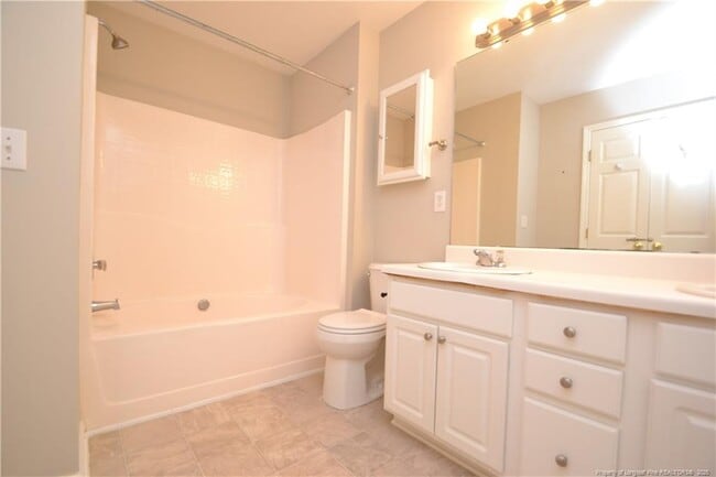 Building Photo - 600 Walnut Woods Dr
