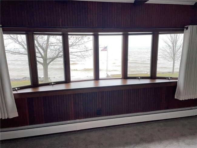 Building Photo - 150 Ontario Blvd