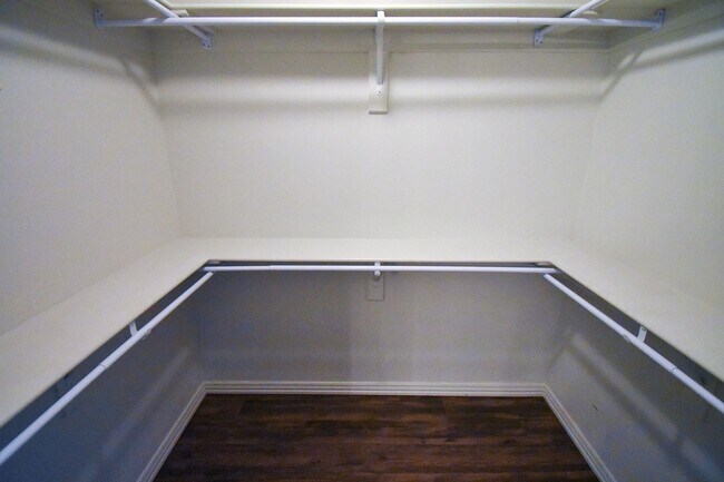 Building Photo - Stunning 3 bedroom, 2 bathroom Home available in Prairie Grove!