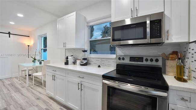 Building Photo - 1441 NE 154th Terrace