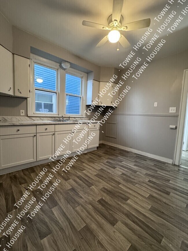 Building Photo - 39 Aldrich Pl