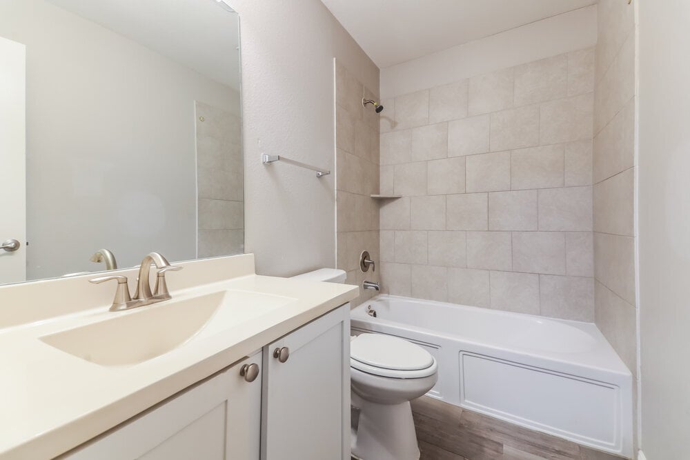 Building Photo - 922 Evergreen St