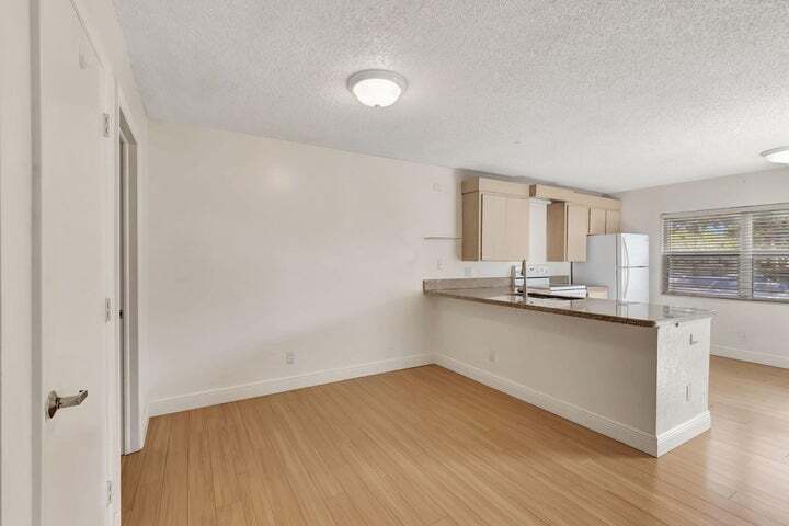 Building Photo - 4004 Medford Ct