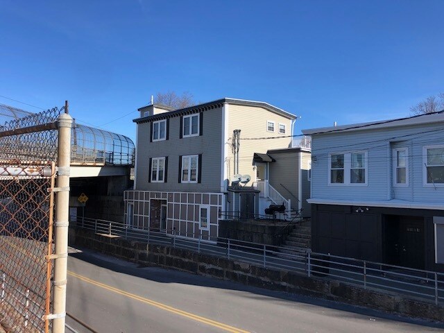 Front View - 215 Burrill St