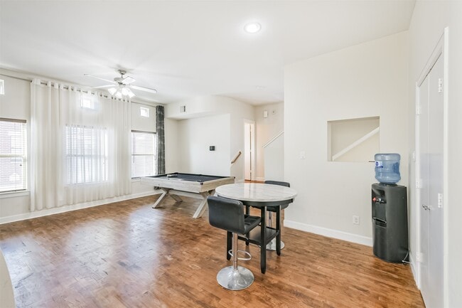 Building Photo - 11307 Main Holly Dr