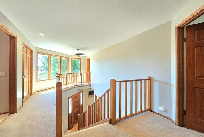 Building Photo - Bothell Home In Perfect Location!