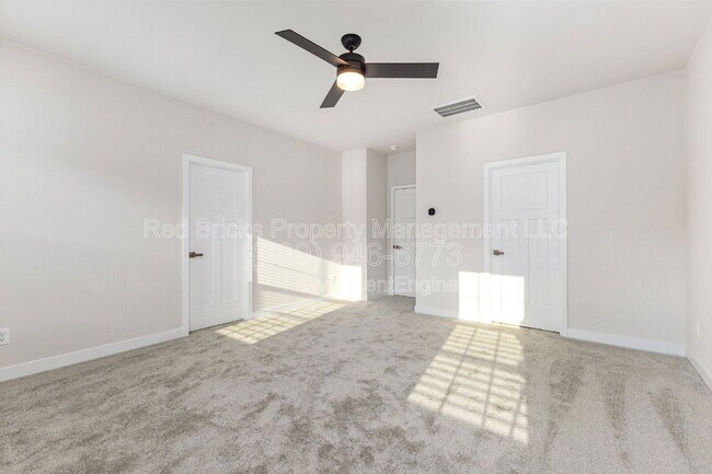 Building Photo - 306 New Gallant Dr