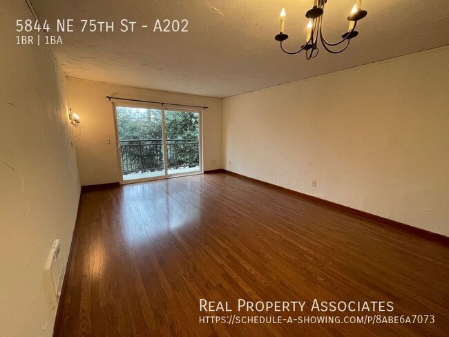 Building Photo - Pet Friendly 1 bed condo (incl:WSG + 1 par...