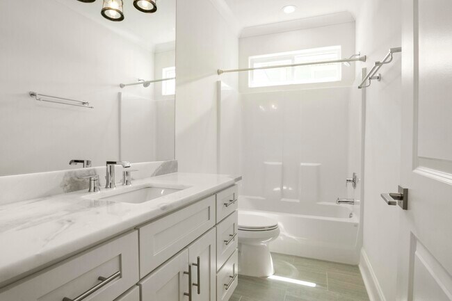 Building Photo - 82 Sugar Sands Dr