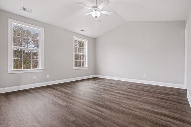 Building Photo - 201 Phillips Ridge Ln