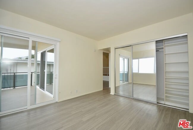Building Photo - 18069 W Coastline Dr