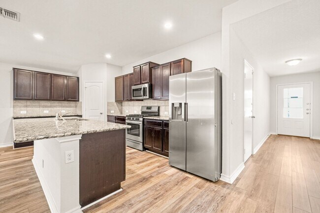 Building Photo - Single Story RedBird Ranch Rental! No Carp...