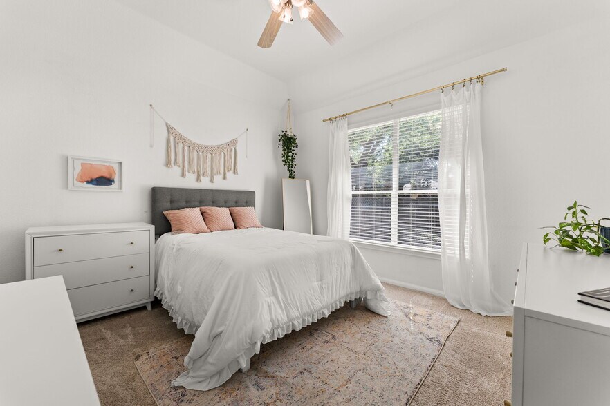 Building Photo - 11616 Coalwood Cv