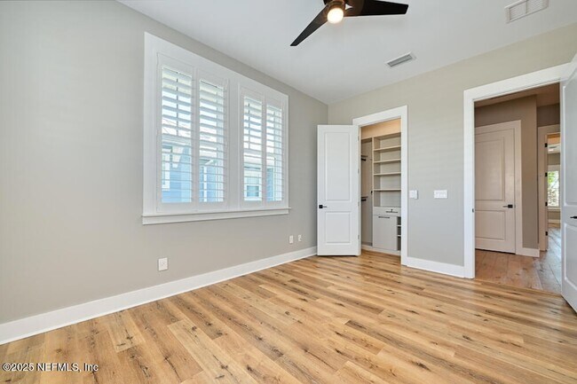 Building Photo - 2410 Beach Blvd