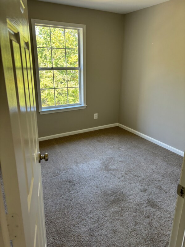 Building Photo - 108 Dundee Pl