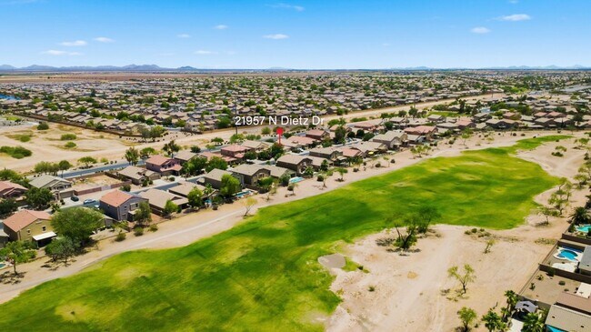 Building Photo - Maricopa Gem! 2,130 SF, Large Kitchen, AZ Room + Golf Course Living