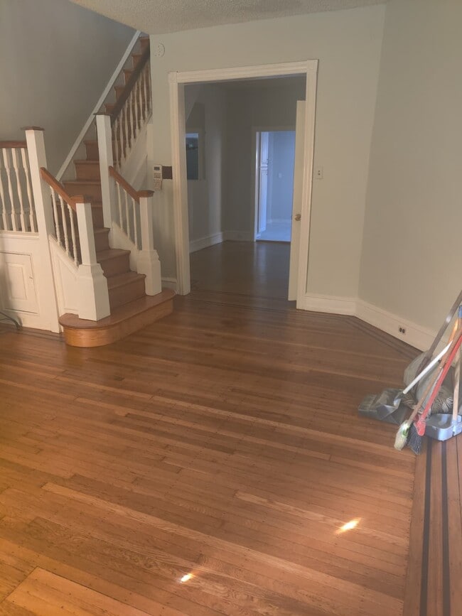 Building Photo - 5109 Walton Ave